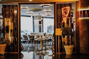 Midis Otel
