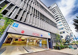 The Zipper Hotel & Apartments