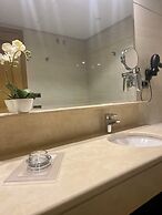 Artplatinum Suites & Apartments