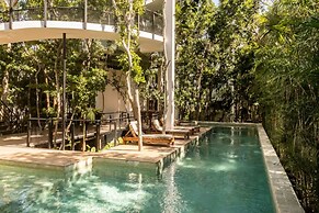 Spectacular Jungle Houses