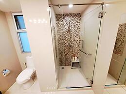 6D - 3 Bedroom Downtown Apartment With Shared Pool