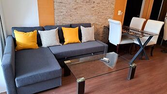 6D - 3 Bedroom Downtown Apartment With Shared Pool
