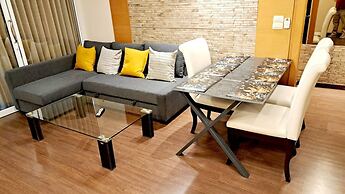 6D - 3 Bedroom Downtown Apartment With Shared Pool