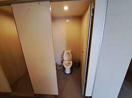 6D - 3 Bedroom Downtown Apartment With Shared Pool