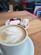 IL Point Hostel Cafe