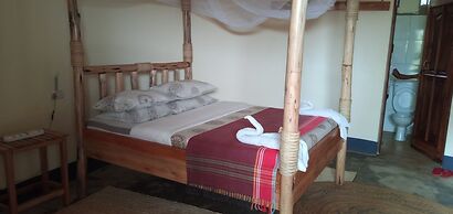 Karatu safari Camp Lodge
