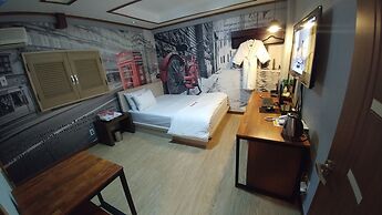 LOL Motel