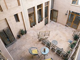 Oasis Boutique Hotel