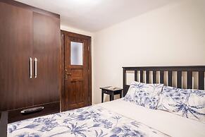 Convenient Flat w Garden 10 min to Galataport