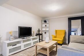Convenient Flat w Garden 10 min to Galataport