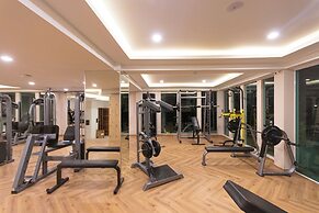 Vannee Golden Sands Beachfront Resort