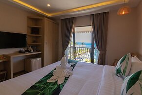 Vannee Golden Sands Beachfront Resort