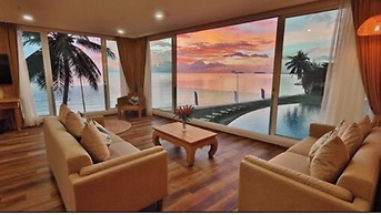Vannee Golden Sands Beachfront Resort
