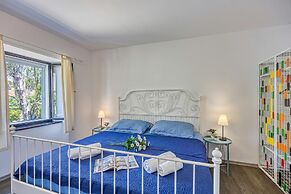 Blue Studio Apartment