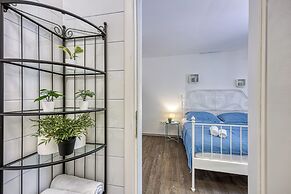 Blue Studio Apartment
