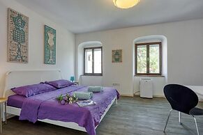 Blue Studio Apartment