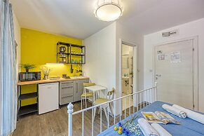 Blue Studio Apartment
