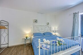 Blue Studio Apartment