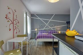 Blue Studio Apartment