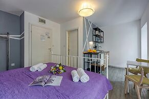 Blue Studio Apartment