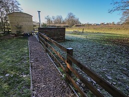 The Oak Hut