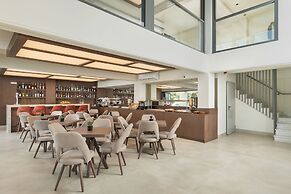 Elia Agia Marina Resort