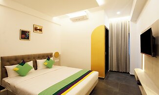 Itsy Hotels Silver Keys