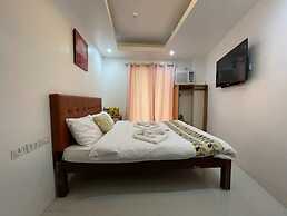 Pilot Hotel