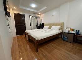 Pilot Hotel