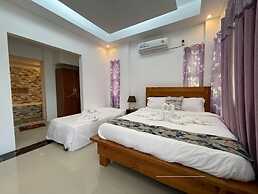Pilot Hotel