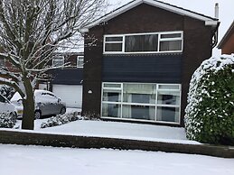 Hotel 5 Ravenhurst Drive