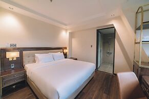 Sunset Hill Hotel