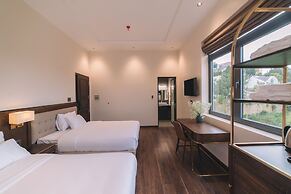 Sunset Hill Hotel