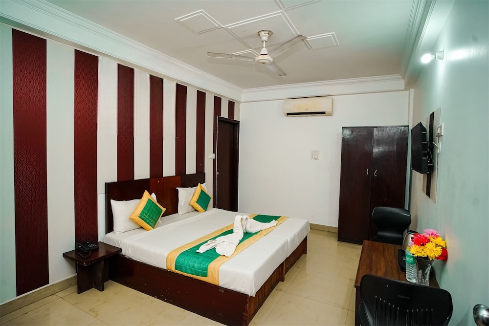 Hotel Aditya Inn