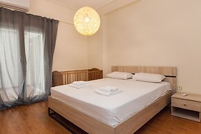 Luxury Pireas Stay New 2BR Urban Escape