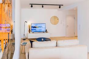Hamilius Apartments
