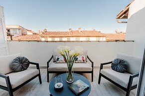 Casa Marta in Lucca With 2 Bedrooms and 1 Bathrooms