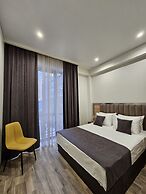 Orion ApartHotel