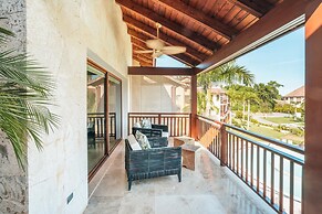 Penthouse w Jacuzzi and Ocean View Puerto Bahia
