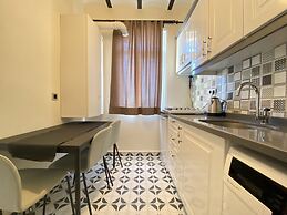 Galata s New Face Elegance