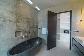 Villa Vantage 7