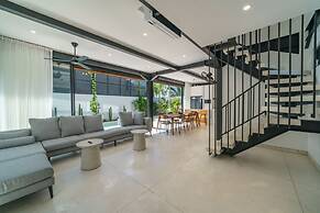 Villa Vantage 7