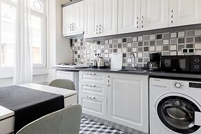 Chic Flat 5 min to Galata Tower in Istiklal Ave