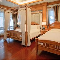Rich Garden House Hotel