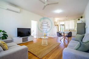 Nightcliff Nest - Stylish 2BR Apartment