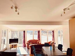 Bjurvik's Villa - Flat 3 - Business Customers Only