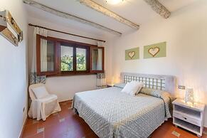 Chic Villa Antonina One Bedroom Sleeps 4