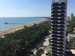 Seafront Flat With Amazing View