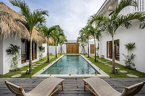 Villa Mimpi by Alfred in Bali
