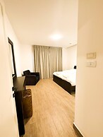 Central Apartment For Rent 29